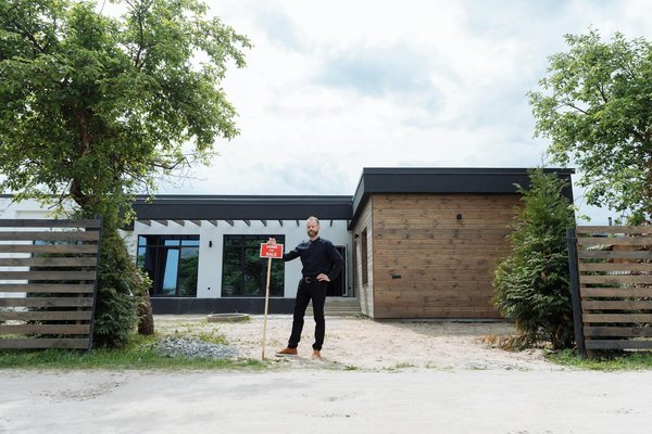 The Ultimate Guide to Selecting Durable Wood for Long-Lasting UK Garden Furniture